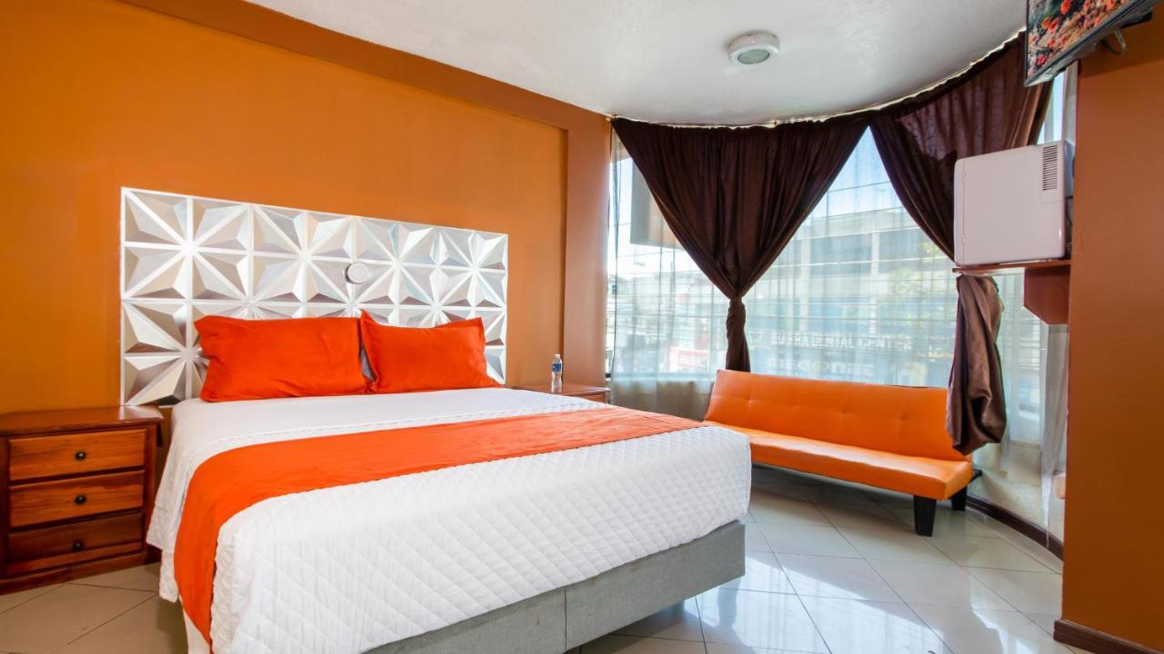 Hotel Miraflores Ibarra Buitenkant foto