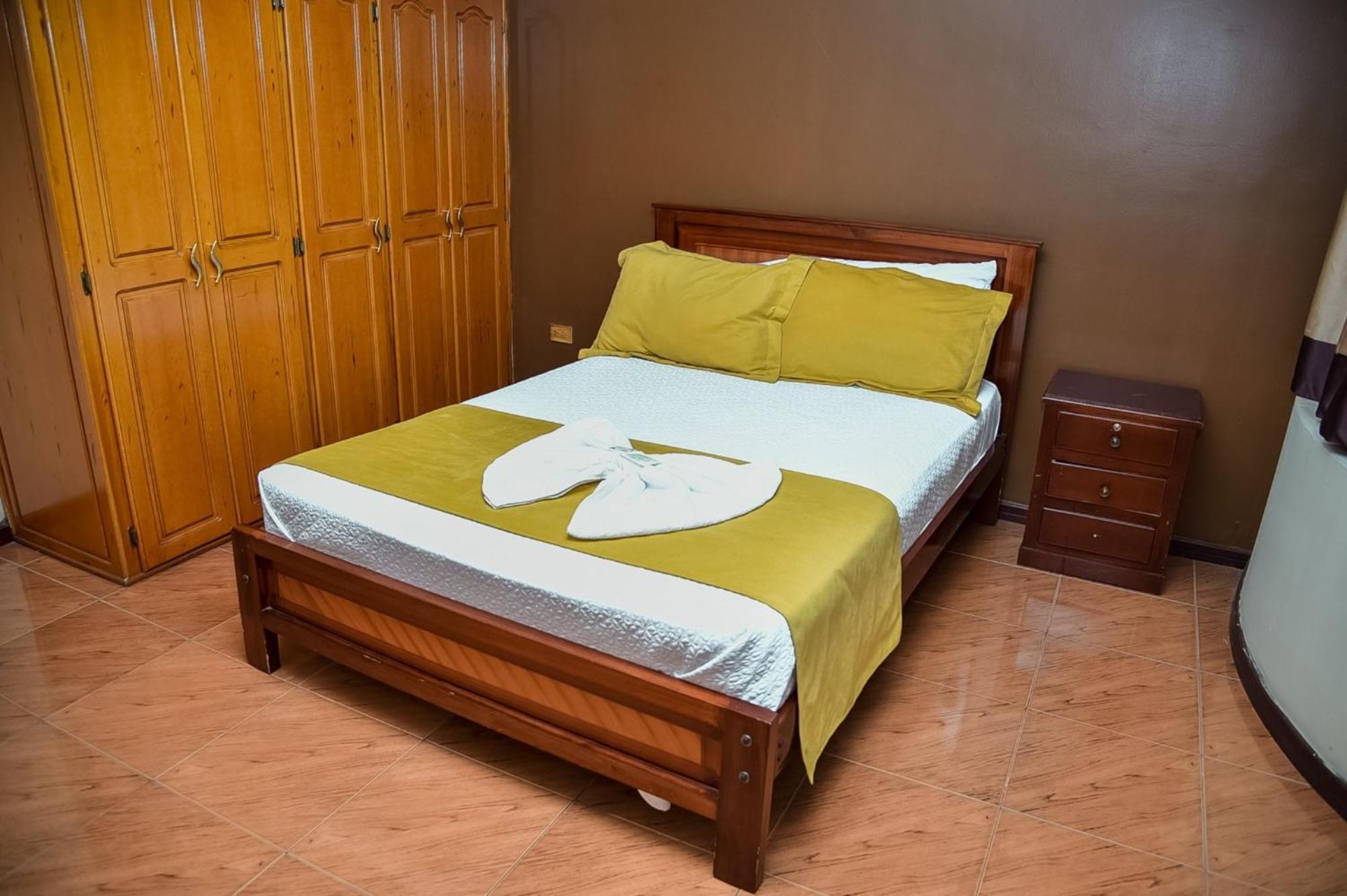 Hotel Miraflores Ibarra Buitenkant foto