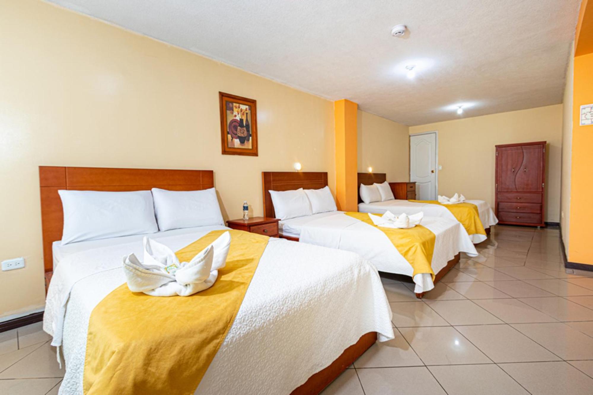 Hotel Miraflores Ibarra Buitenkant foto